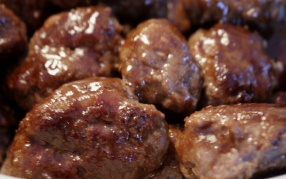 Köttbullar med Hickorysauce image 4