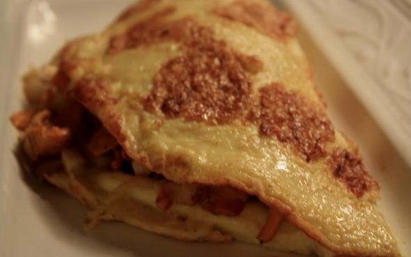 Omelet med Kantareller, selleri og karamelliseret æble image 2